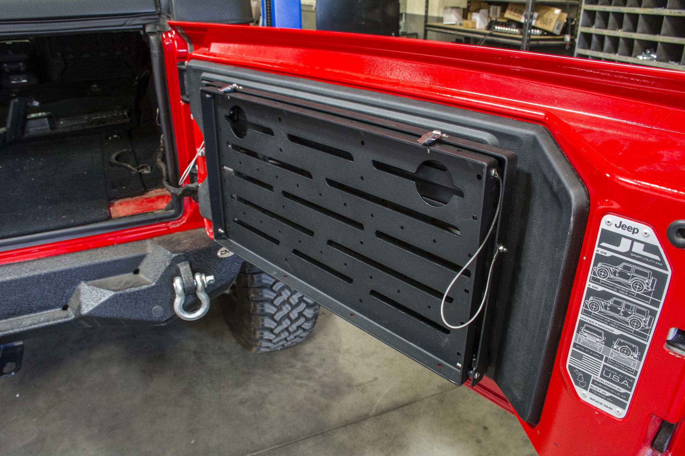 Jeep JL Tailgate Mounted Trail Table 18Pres Wrangler JL DV8 Offroad